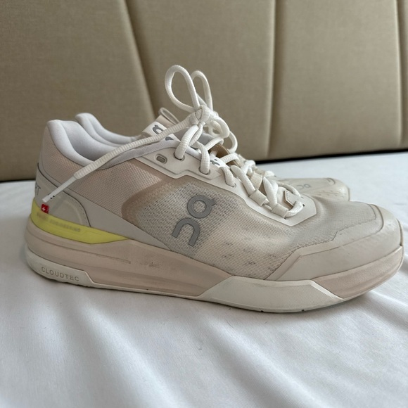 On Running THE ROGER Advantage Pro - Picture 3 of 7